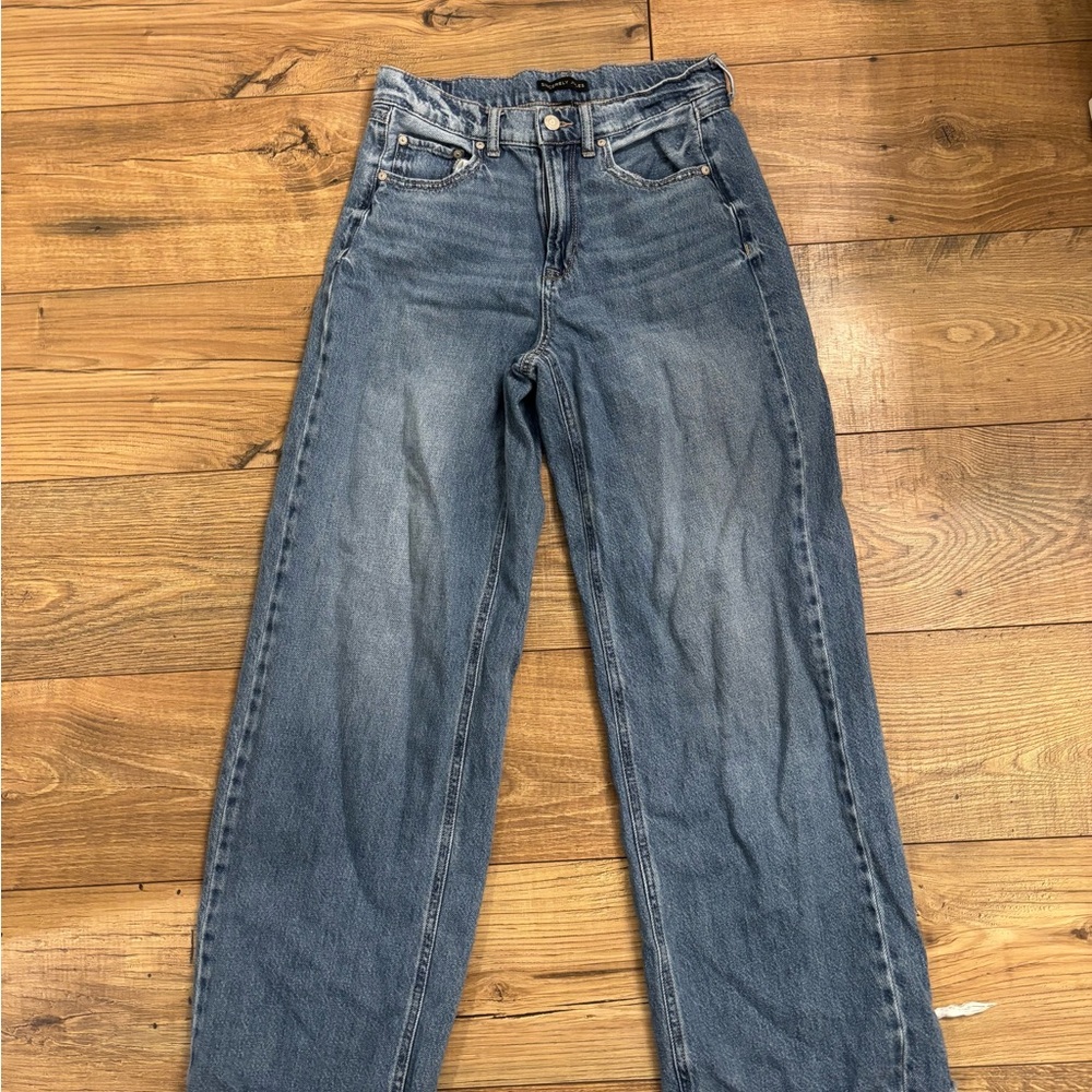 Sincerely Jules Straight Leg Jeans in Light Blue Wash